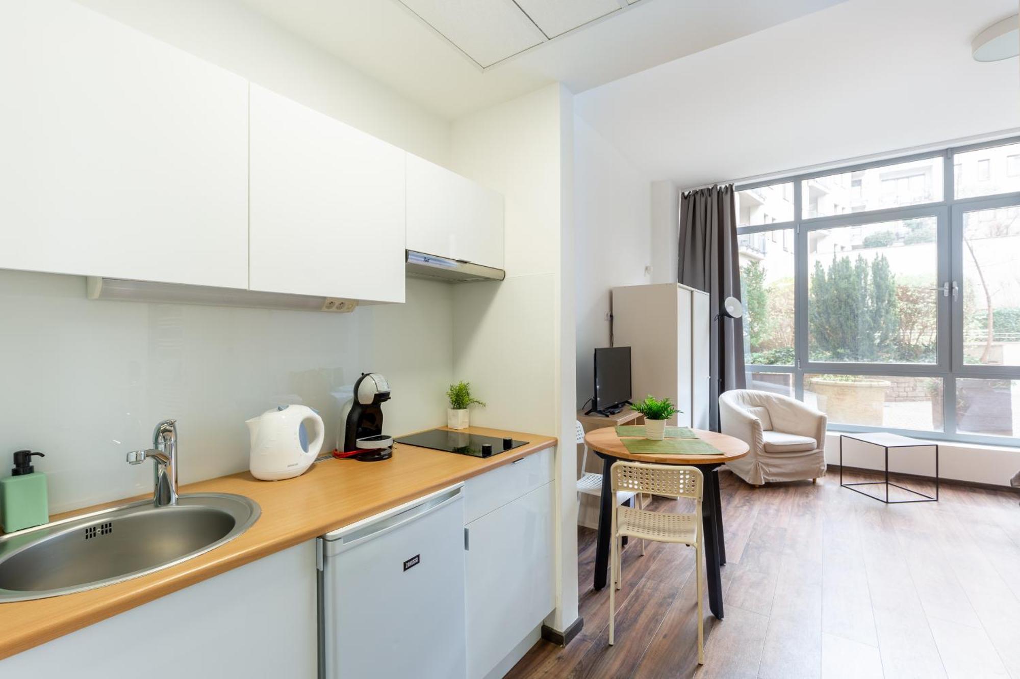 Central Passage Apartments By Vagabond Downtown Boedapest Buitenkant foto